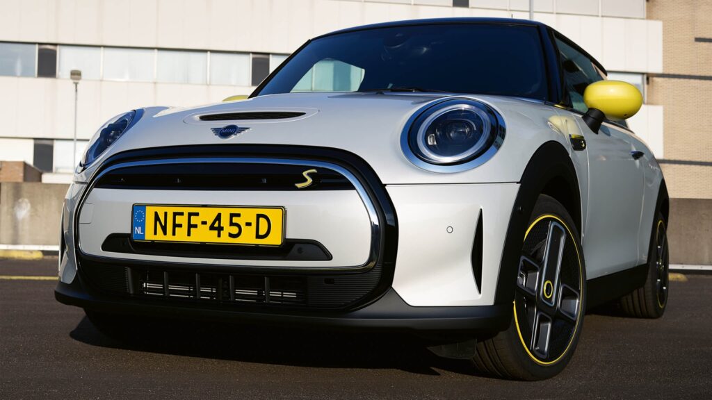 MINI India Launches Price Protection Programme for 3-Door Cooper S Amid Anticipated Duty Cuts