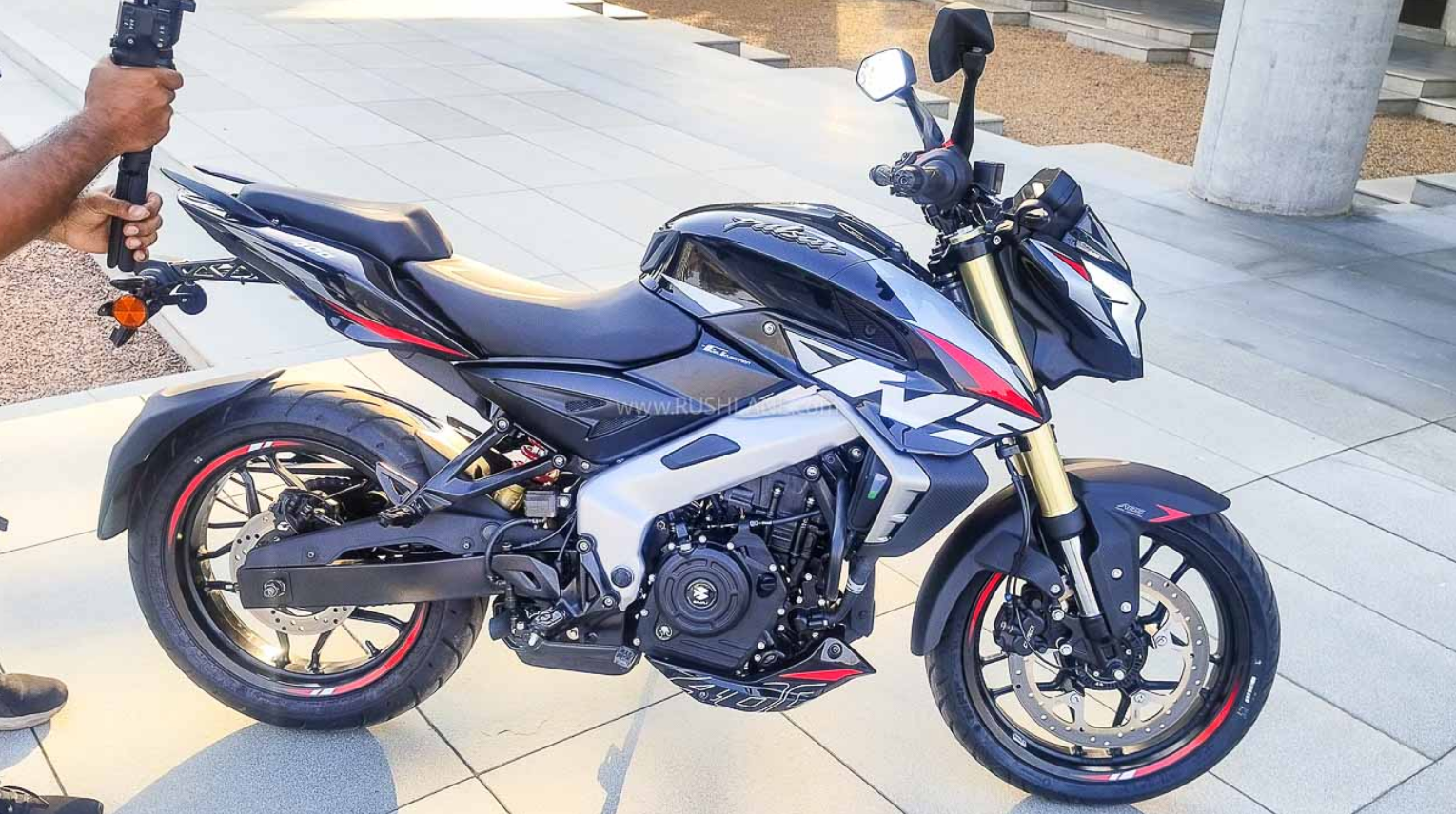 Bajaj Pulsar NS400