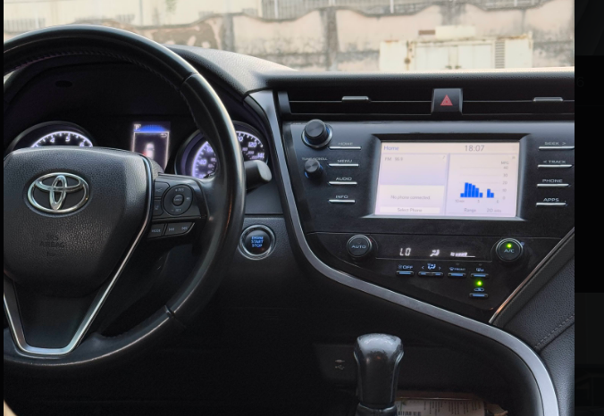 2025 Toyota Camry has been equipped with a new dashboard design (photo: Toyota)
