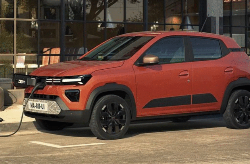Renault Kwid EV Spotted Testing in India