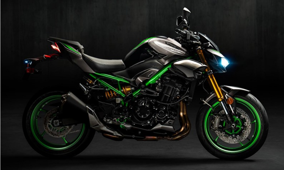 Z900 boasts advanced electronics including a 3-level Kawasaki Traction Control