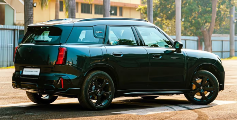 MINI Countryman Electric: Design
