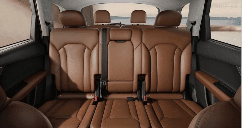 Audi Q7 Signature Edition has been equipped with Audi Virtual Cockpit Plus
