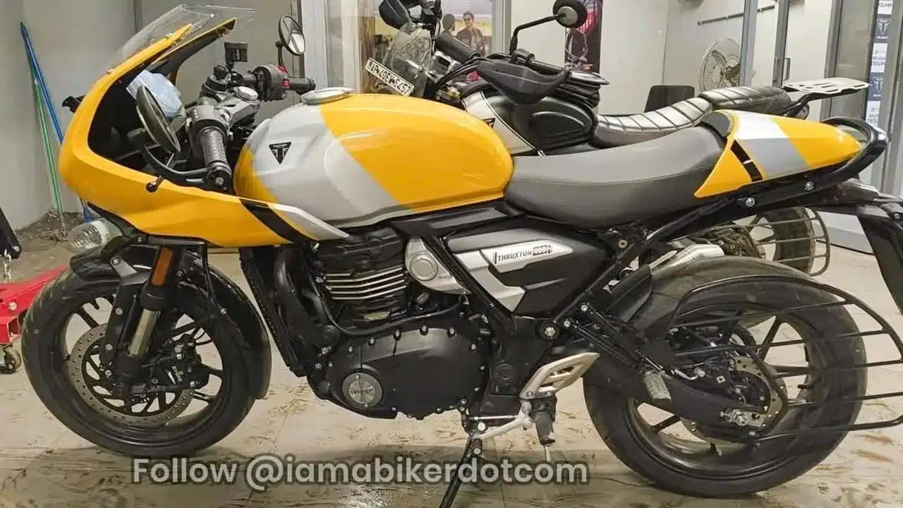 2025 Triumph Thruxton 400