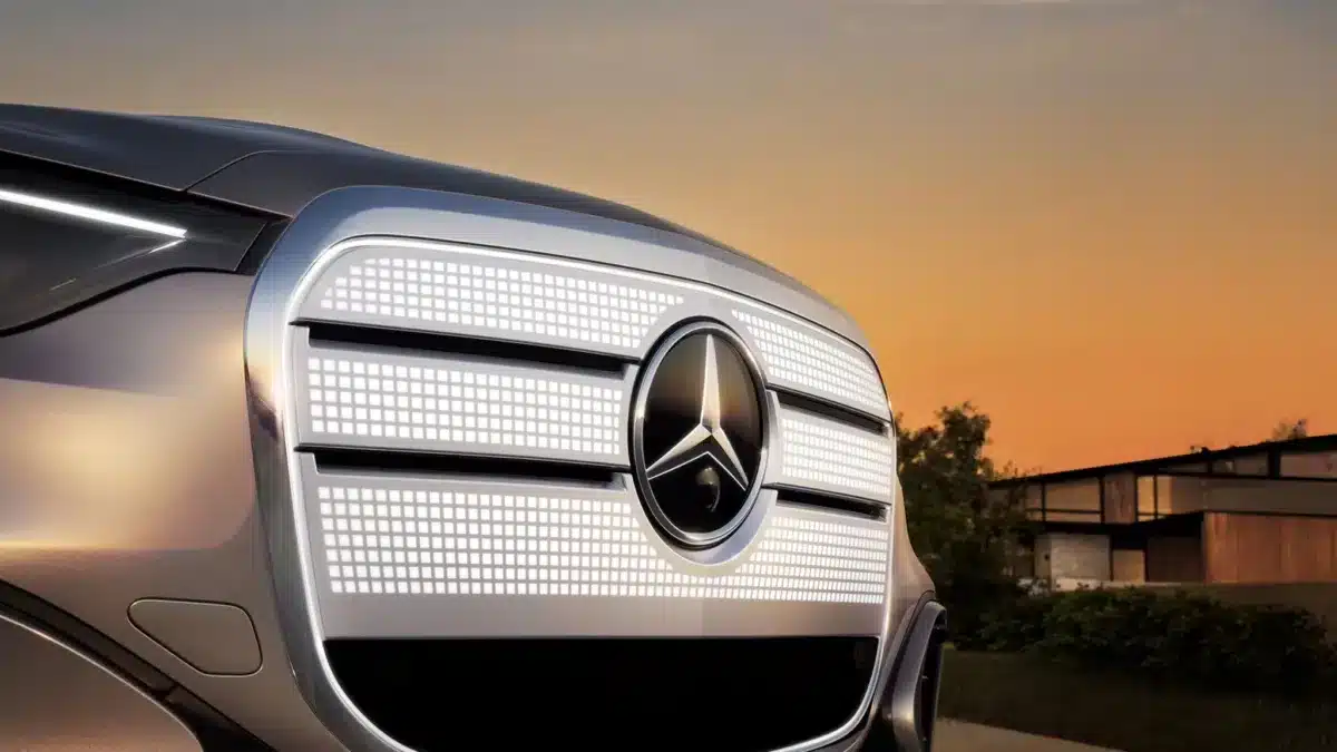 2025 Mercedes GLC EV Teased Ahead of Debut