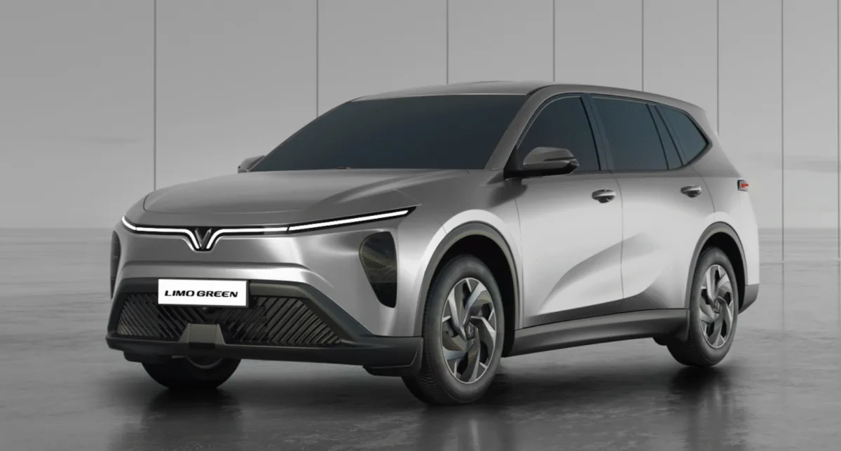 Kia Carens Clavis EV rival VinFast Limo Green in Work