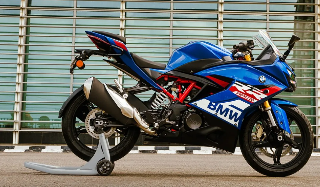 BMW G 310 RR Limited Edition Teased Ahead of Launch