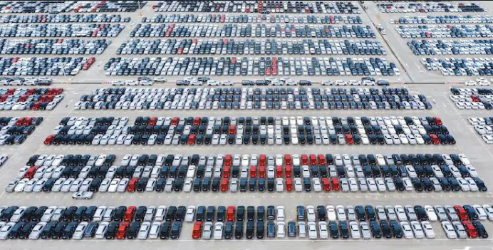India exports an impressive 31.43 lakh vehicles between April and September 2025.