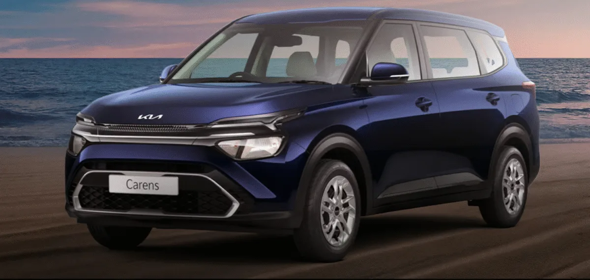 Kia Motors has introduced the all-new Kia Carens CNG in the Indian market. This is the company's first CNG vehicle in India, with a starting price of Rs 11.77 lakh (ex-showroom).