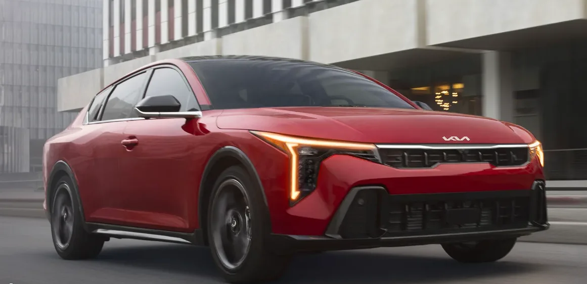 Kia K4 Sportwagen Revealed (photo: kia)