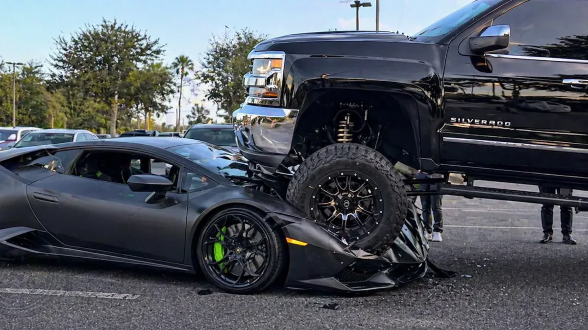 Massive Pickup Truck Runs Over Lamborghini in Florida