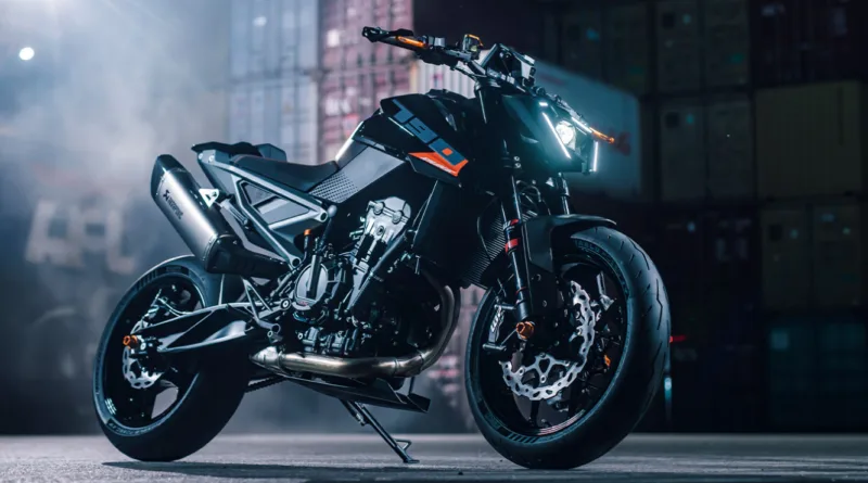 KTM has unveiled the updated 2027 KTM 790, bringing a host of upgrades aimed at improving performance, rider comfort, and technology.