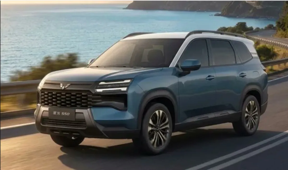The automaker bases this upcoming product on the global Wuling Starlight 560 SUV and will officially name it the Hector Hawk upon its Indian debut.