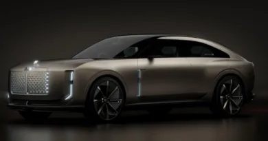 Bentley Teases Torcal EV Interior Ahead of Global Debut