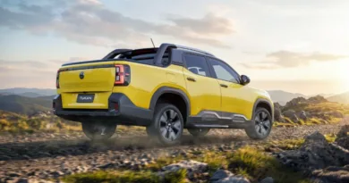 Volkswagen Tukan Pickup Debuts in Brazil