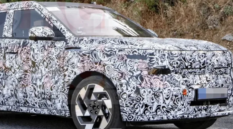 Hyundai could introduce the Hyundai Creta Facelift with changes aimed at giving the SUV