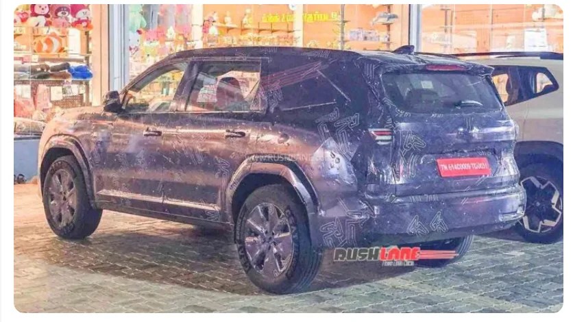 The upcoming Nissan seven-seater SUV will get a longer body than the Tekton to accommodate a third row. (Picture: Rushlane)