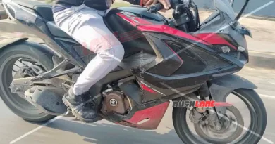 New Bajaj Pulsar RS200 Spied With USD Forks and TFT Display